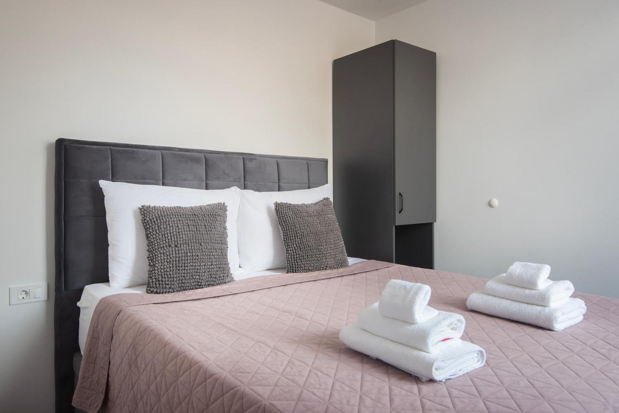 D&A Amphitheatre Premium Apartments With Free Parking 普拉 外观 照片