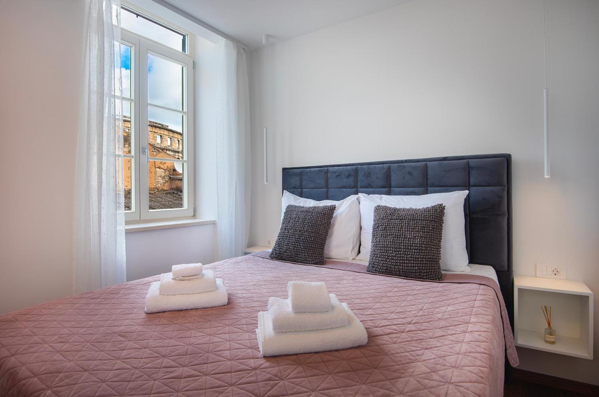 D&A Amphitheatre Premium Apartments With Free Parking 普拉 外观 照片